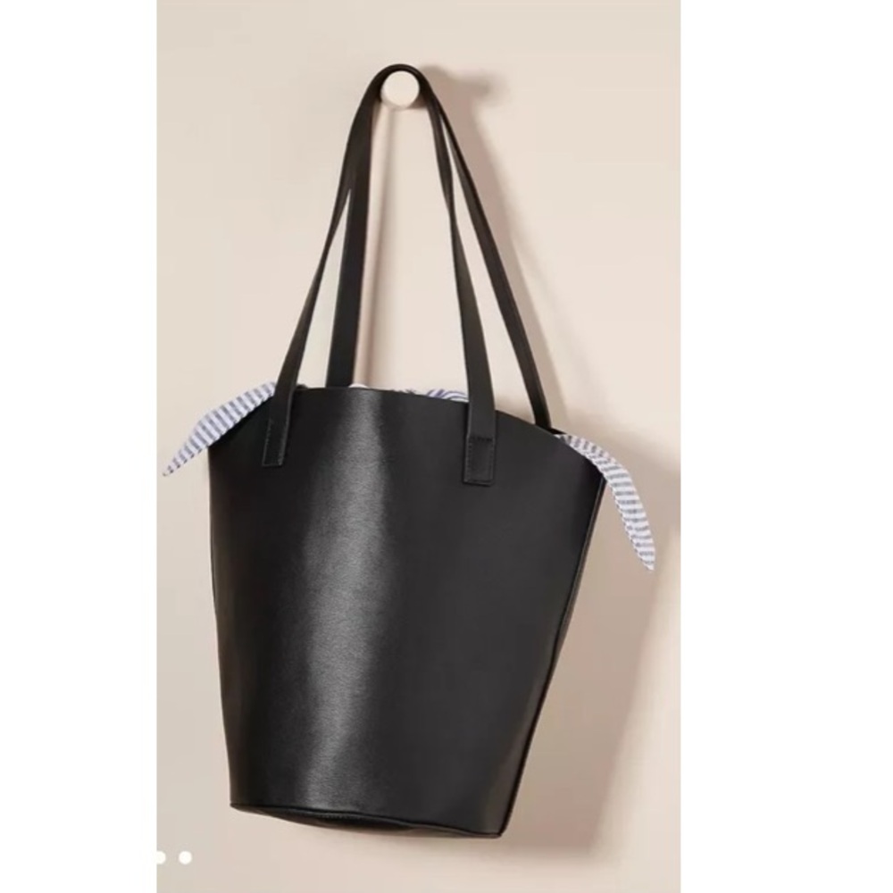 Black Bucket Bag / Purse